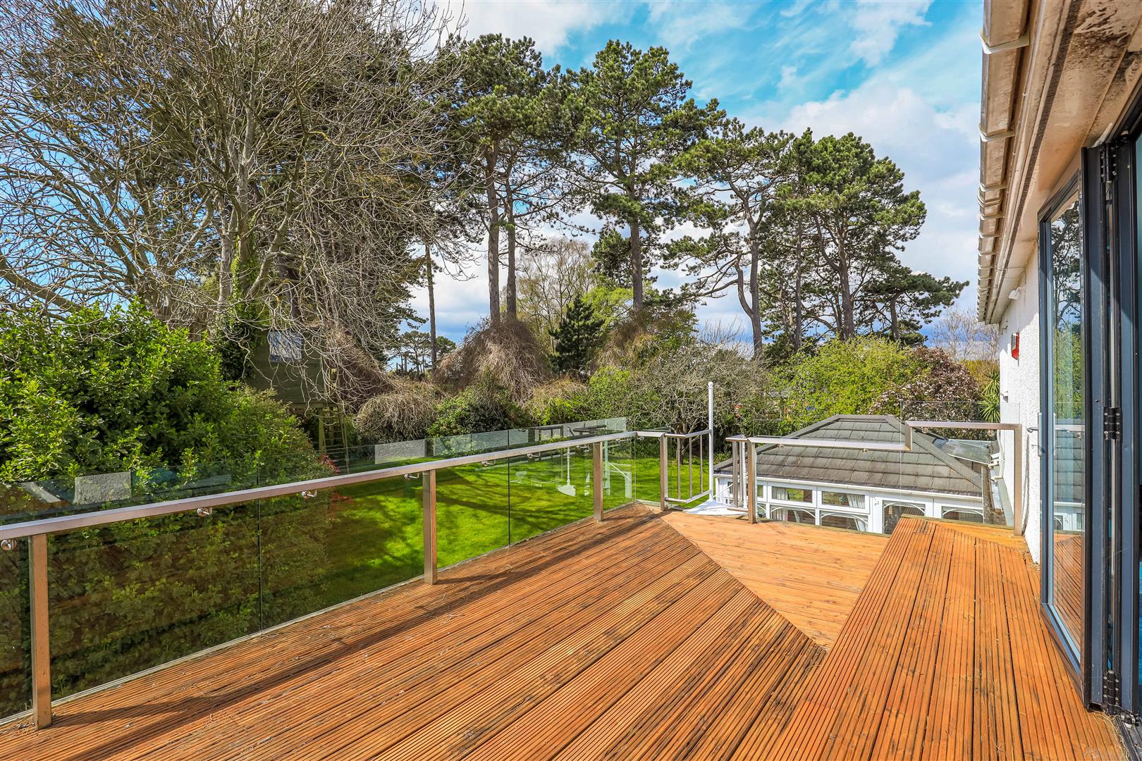 19 Chantry Rise, Penarth, Vale of Glamorgan, CF64 5RS